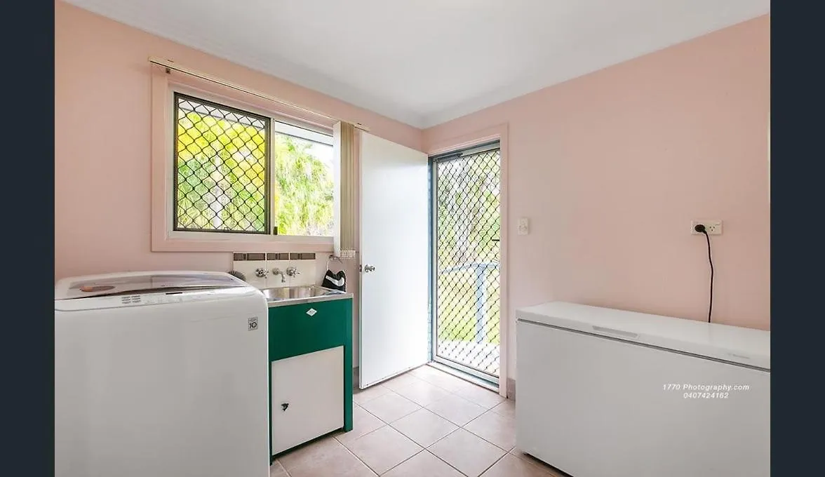 Horks Nest Holiday House Agnes Water 0*,  Australia
